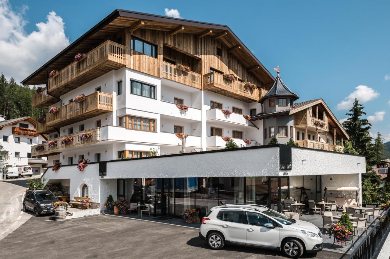 Hotel Ciasa Tama La Villa  Eksteriør bilde
